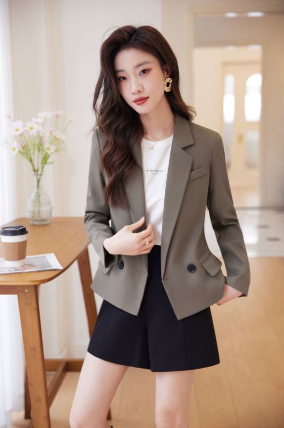 Fashion Short Long Sleeve Coat